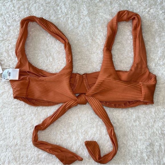 L*Space Nikita Underwire Ribbed Bikini Top Large NEW - Picture 3 of 4